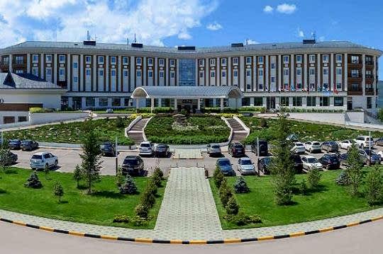 Озеленение территории отеля Rixos в г. Щучинск