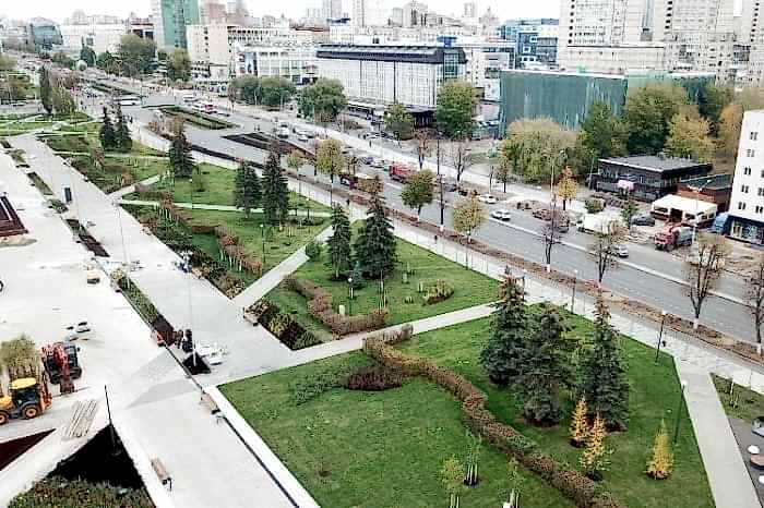 Озеленение городской эспланады в Алматы